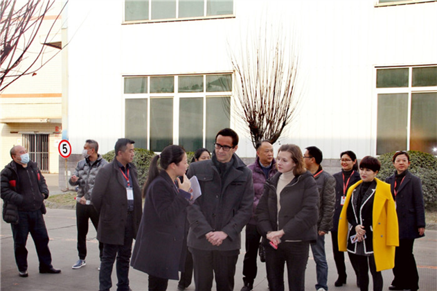 波蘭駐成都總領事館總領事莫戈蒔及波蘭企業(yè)一行蒞臨金宮訪問交流